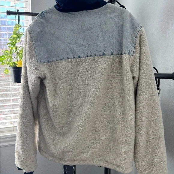 BDG Navy and Cream Sherpa Jacket - Picture 2 of 3